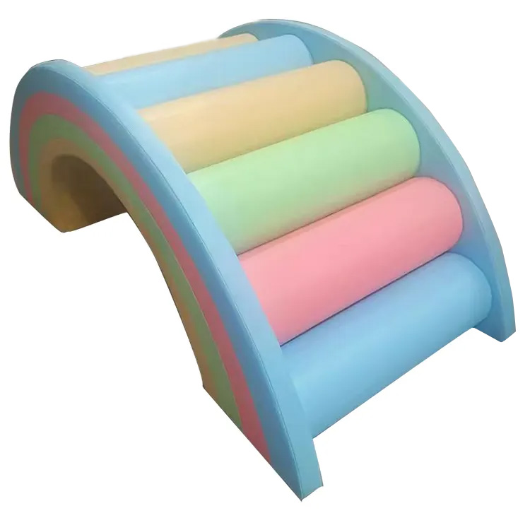 Macaronkleurige zachte speelto - Kids Outdoor Play recensie en prijs